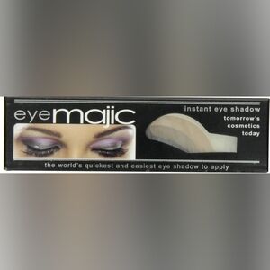 Eyemajic Beauty Instant Eye Shadow Pearl Shade 22